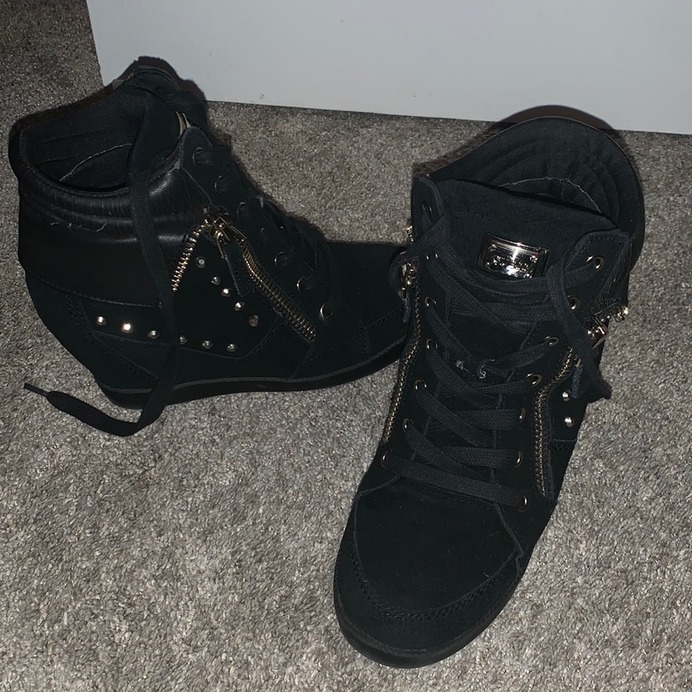 Size 8 guess sneaker wedges
